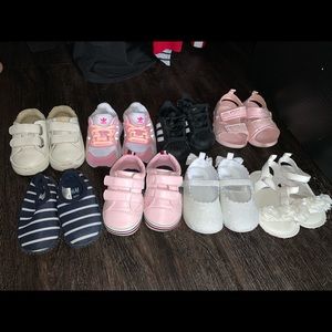Baby Shoes: Size 4